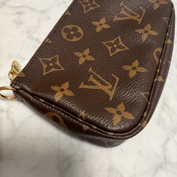Sold - Authentic mini pochette accessories - Picture 4 of 7